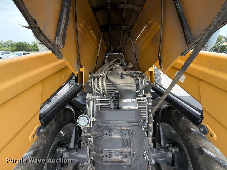image for item NA9465 2012 Challenger MT585D MFWD tractor