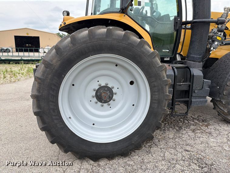 image for item NA9465 2012 Challenger MT585D MFWD tractor