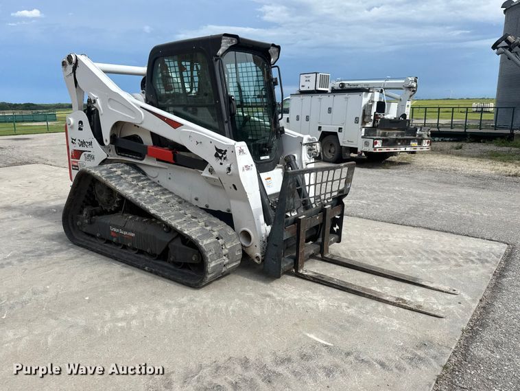 image for item NA9466 2021 Bobcat T870 tracked skid steer loader