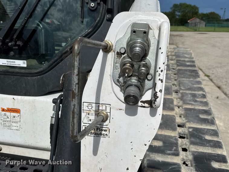 image for item NA9466 2021 Bobcat T870 tracked skid steer loader