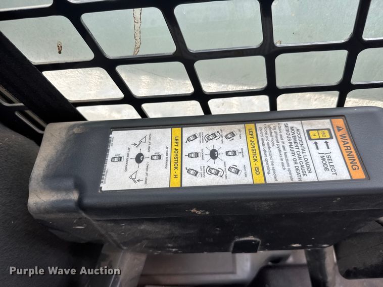 image for item NA9466 2021 Bobcat T870 tracked skid steer loader
