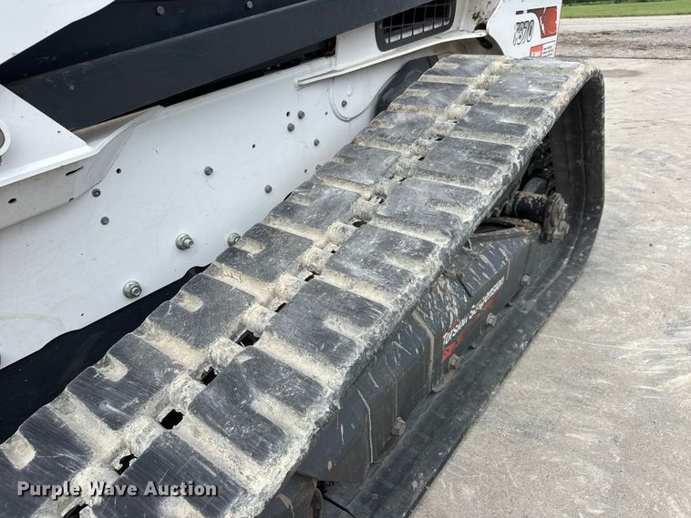 image for item NA9466 2021 Bobcat T870 tracked skid steer loader