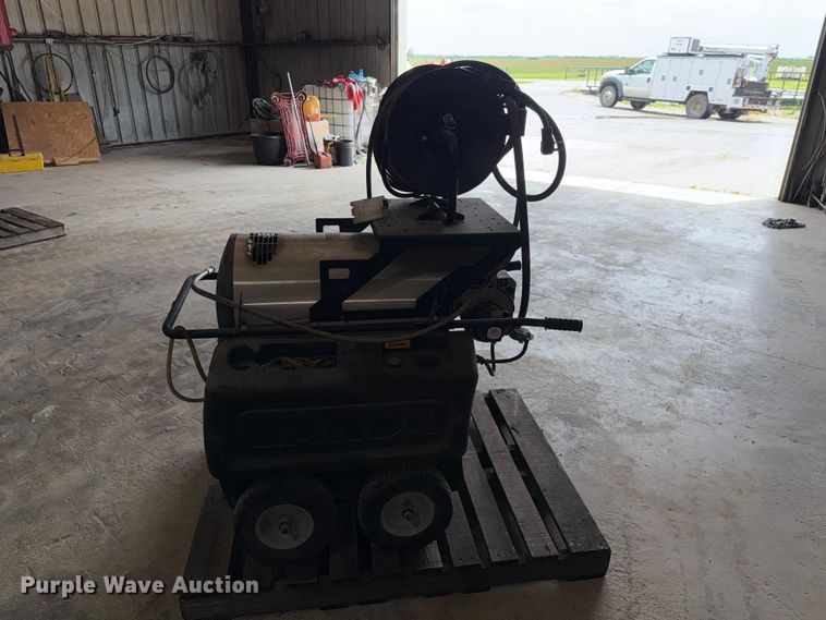 image for item NA9468 Landa PHW4-2024 hot pressure washer