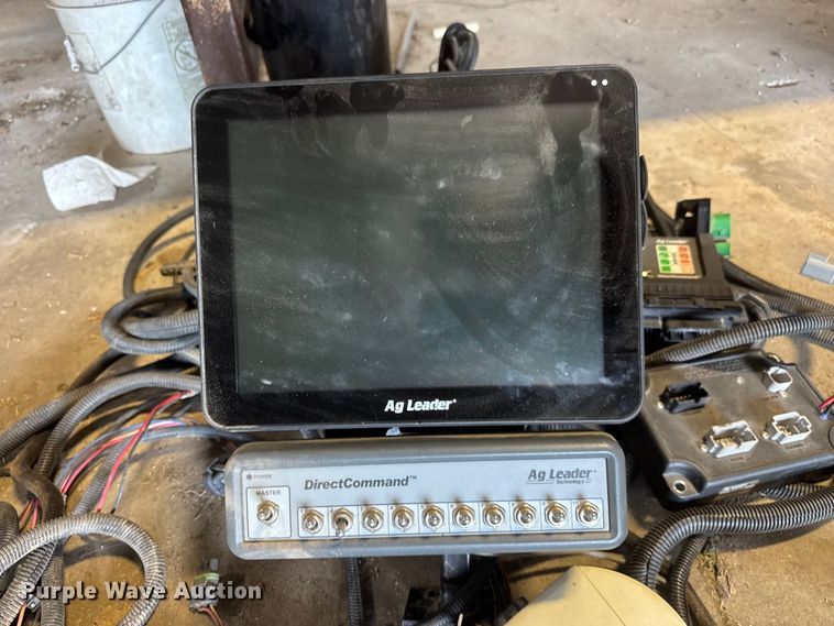 image for item NA9471 Ag Leader GPS system