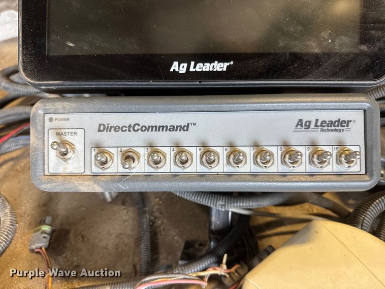 image for item NA9471 Ag Leader GPS system