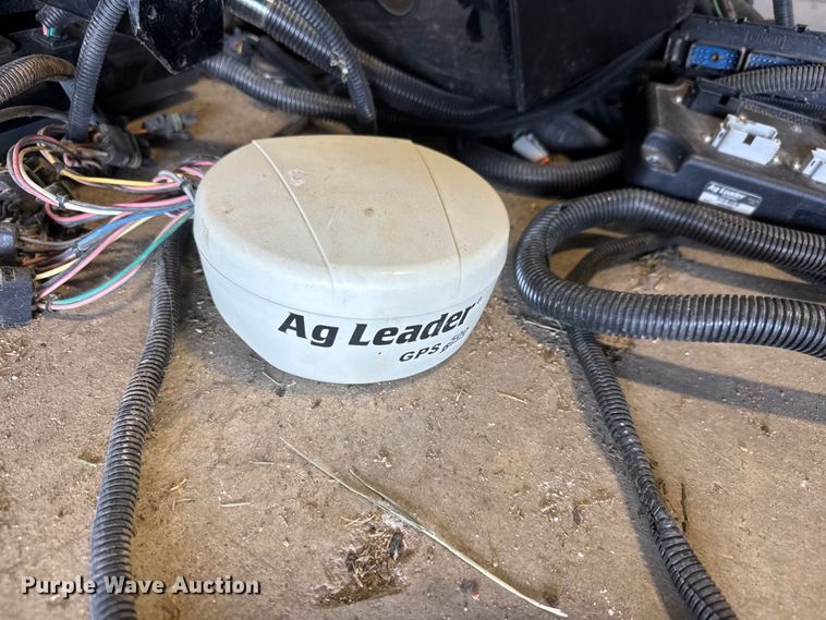 image for item NA9471 Ag Leader GPS system