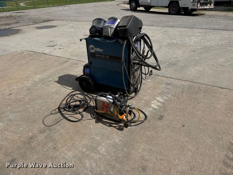 image for item NA9472 Miller Millermatic 250 welder