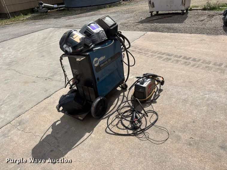 image for item NA9472 Miller Millermatic 250 welder