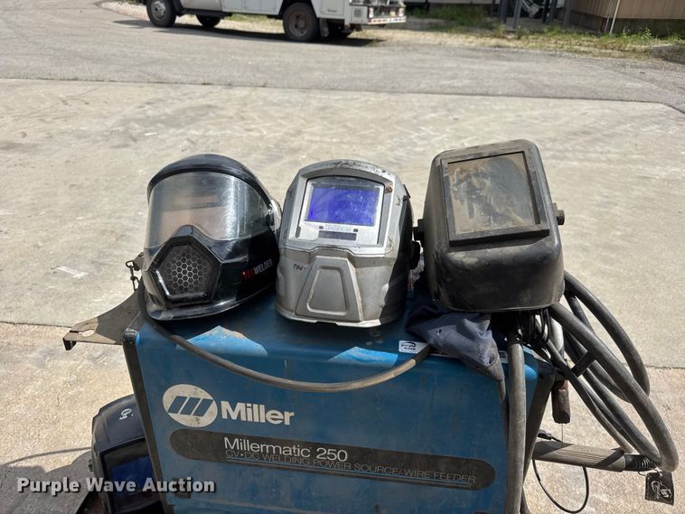 image for item NA9472 Miller Millermatic 250 welder