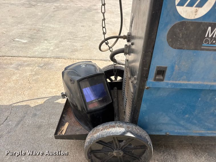 image for item NA9472 Miller Millermatic 250 welder