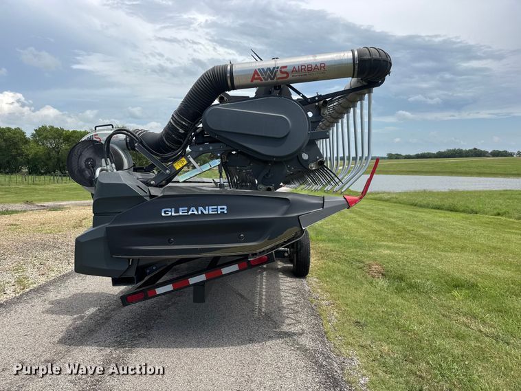 image for item NA9474 AGCO Gleaner 9335 flex draper head