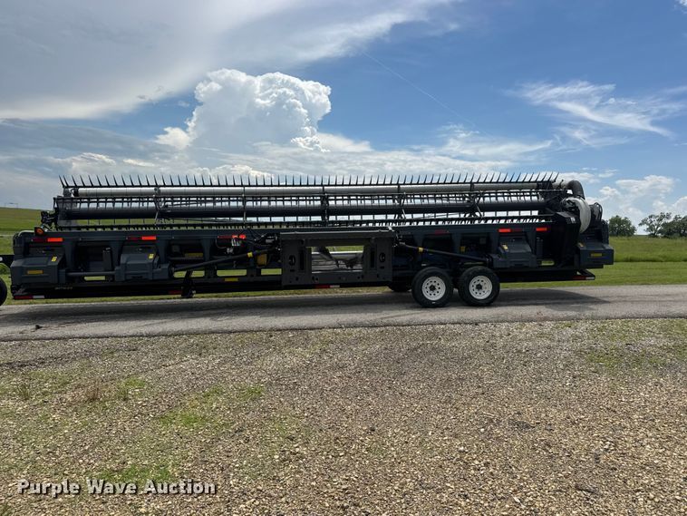 image for item NA9474 AGCO Gleaner 9335 flex draper head