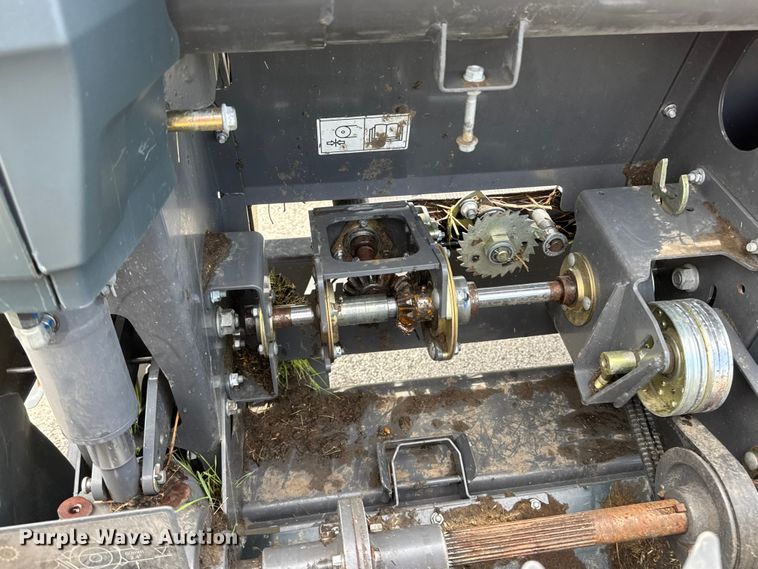 image for item NA9474 AGCO Gleaner 9335 flex draper head
