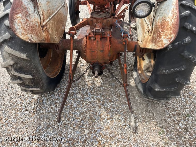 image for item NJ9209 Ford 8N tractor