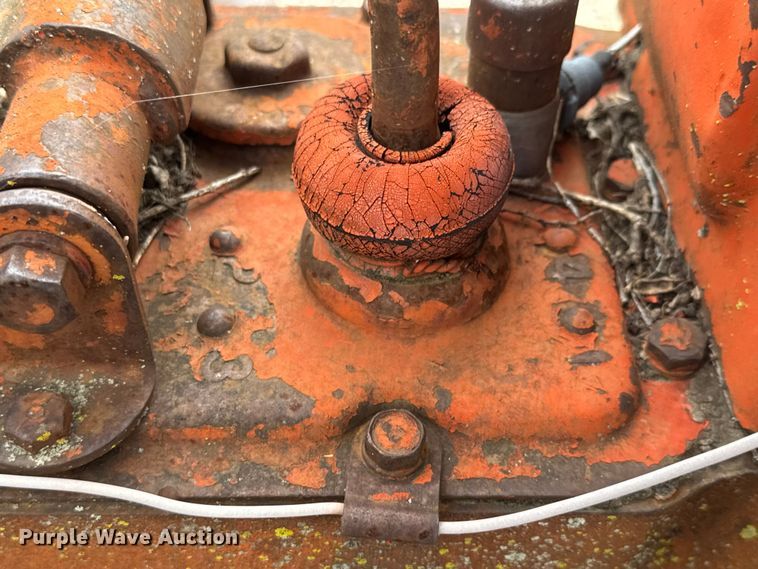 image for item NJ9209 Ford 8N tractor