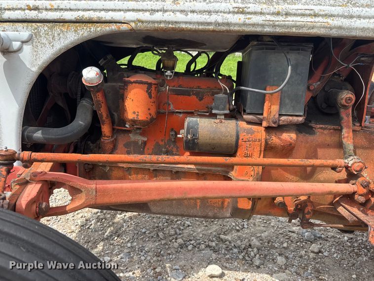 image for item NJ9209 Ford 8N tractor