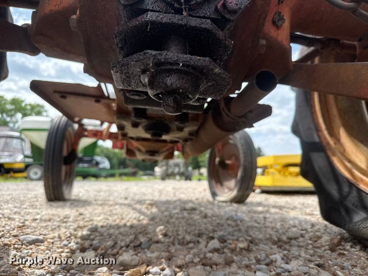 image for item NJ9209 Ford 8N tractor