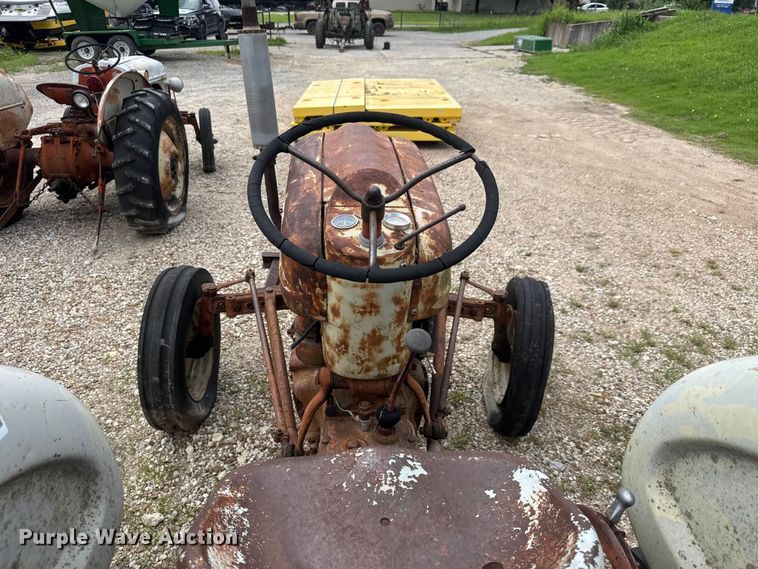 image for item NJ9210 Ford 630 tractor