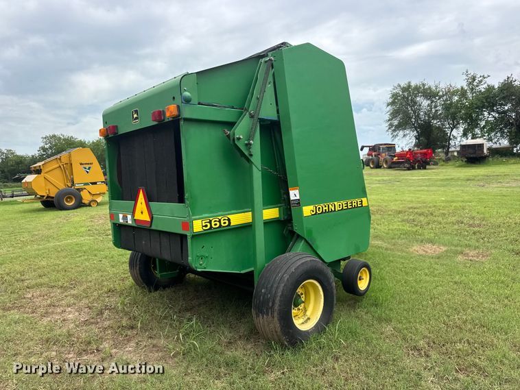 image for item NJ9211 John Deere 566-5x6 round baler
