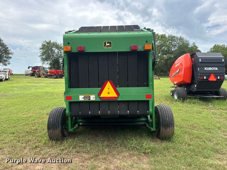 image for item NJ9211 John Deere 566-5x6 round baler