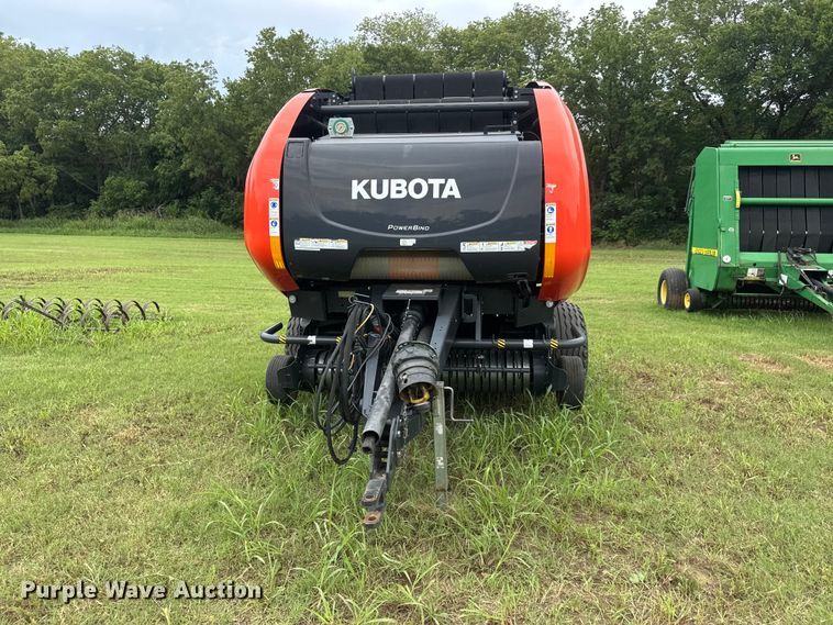 image for item NJ9212 2019 Kubota BV4180 round baler
