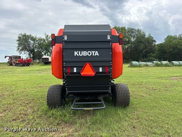 image for item NJ9212 2019 Kubota BV4180 round baler