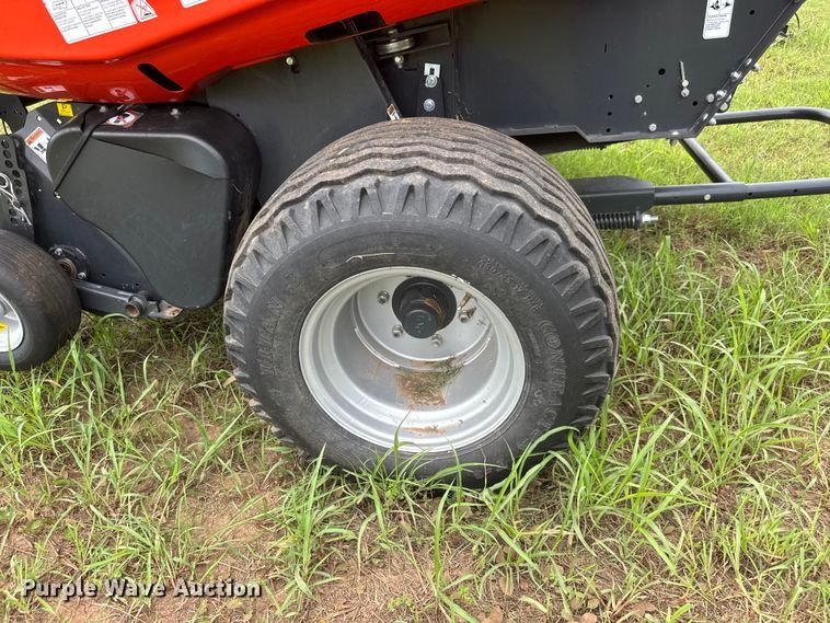 image for item NJ9212 2019 Kubota BV4180 round baler