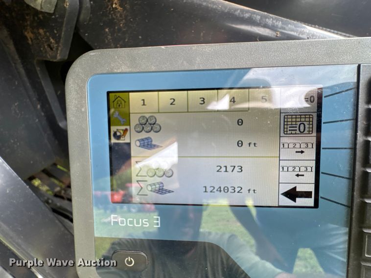 image for item NJ9212 2019 Kubota BV4180 round baler