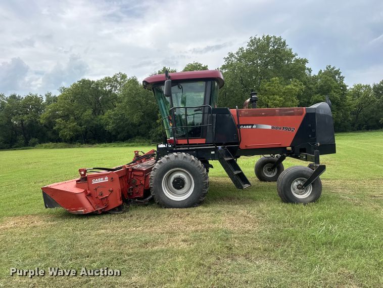 image for item NJ9214 2006 Case IH WDX1902 swather / windrower
