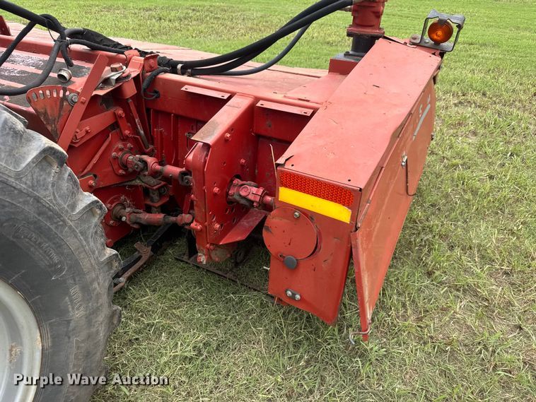 image for item NJ9214 2006 Case IH WDX1902 swather / windrower