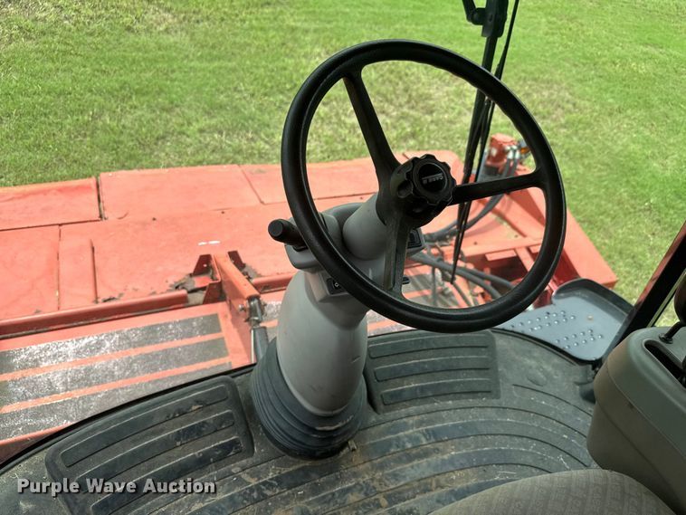 image for item NJ9214 2006 Case IH WDX1902 swather / windrower