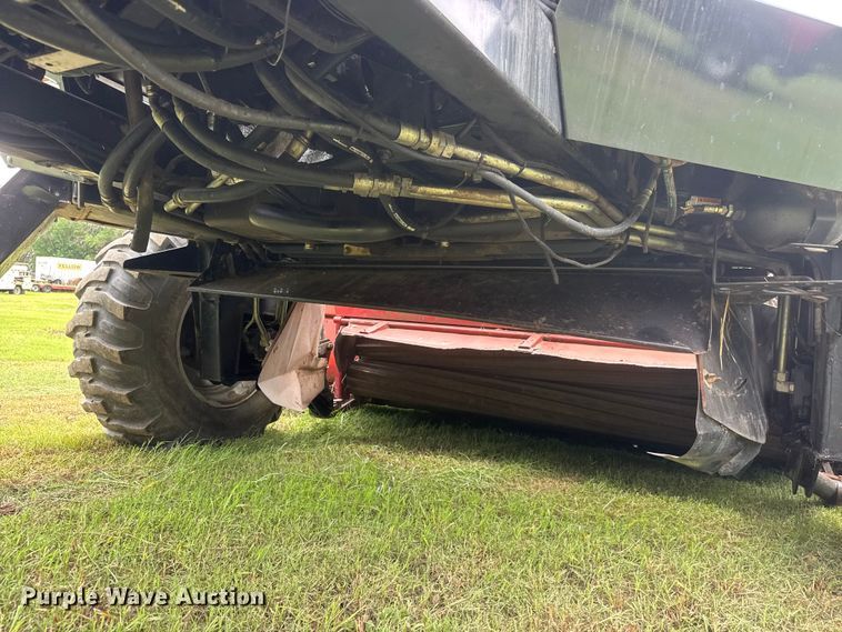 image for item NJ9214 2006 Case IH WDX1902 swather / windrower