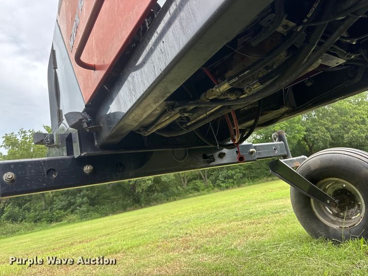 image for item NJ9214 2006 Case IH WDX1902 swather / windrower