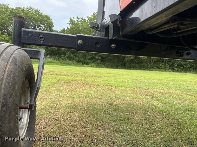 image for item NJ9214 2006 Case IH WDX1902 swather / windrower