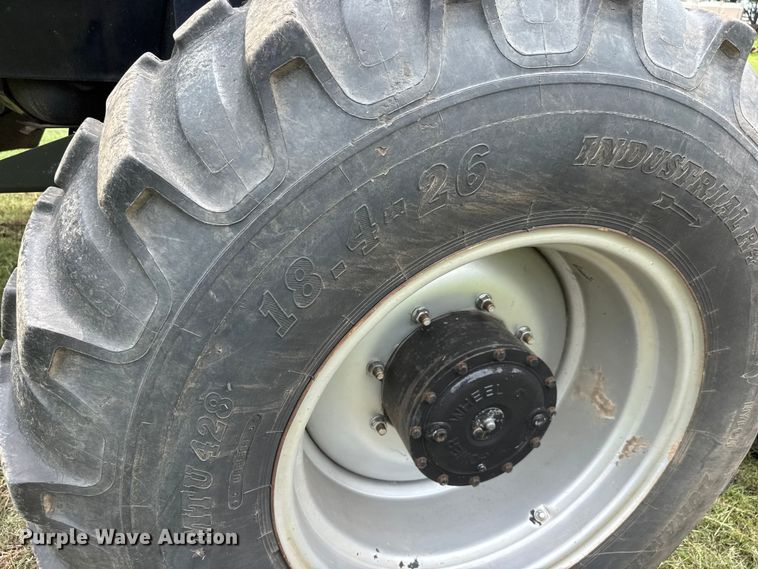image for item NJ9214 2006 Case IH WDX1902 swather / windrower