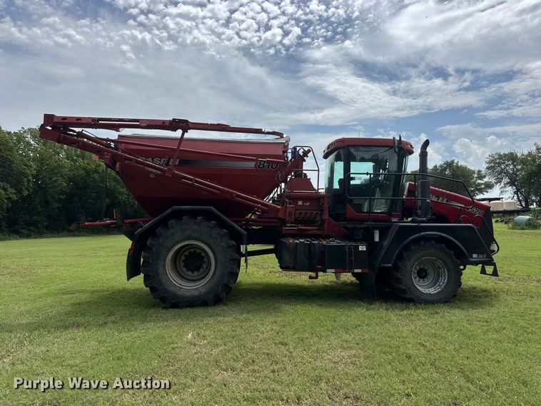 image for item NJ9215 Case IH 4520 Titan spreader