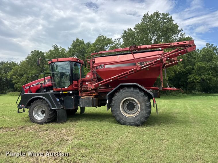 image for item NJ9215 Case IH 4520 Titan spreader