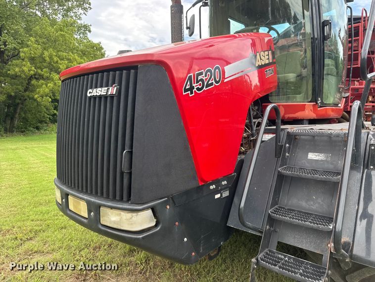 image for item NJ9215 Case IH 4520 Titan spreader