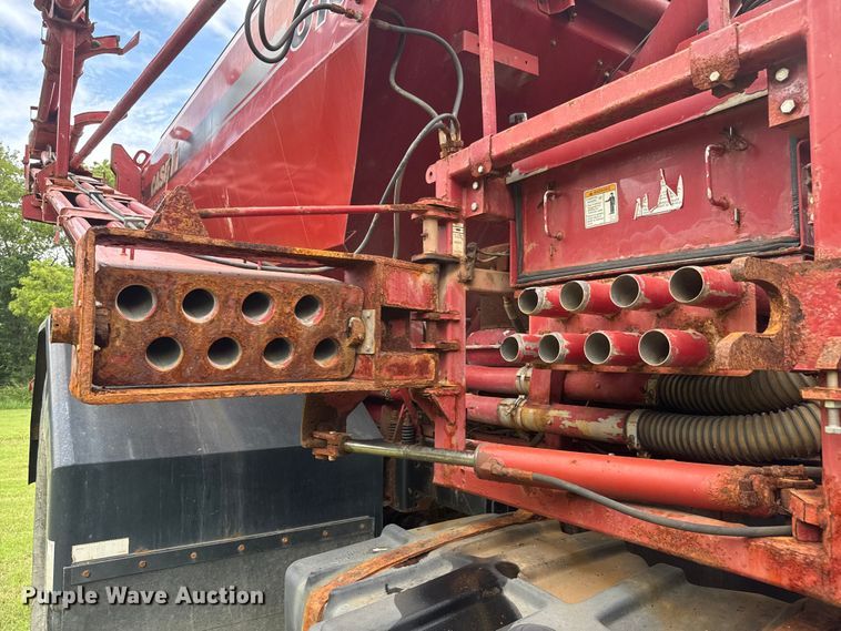 image for item NJ9215 Case IH 4520 Titan spreader