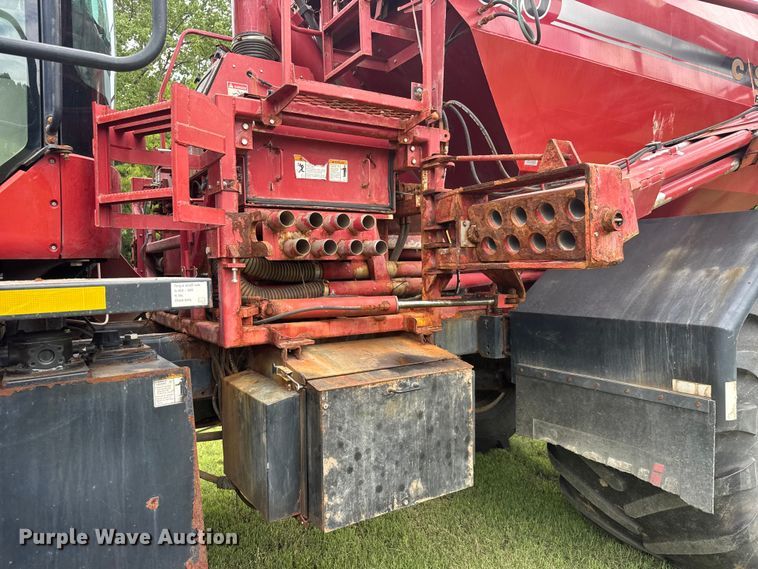 image for item NJ9215 Case IH 4520 Titan spreader