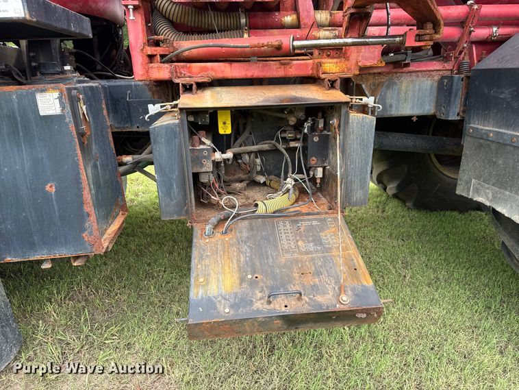 image for item NJ9215 Case IH 4520 Titan spreader
