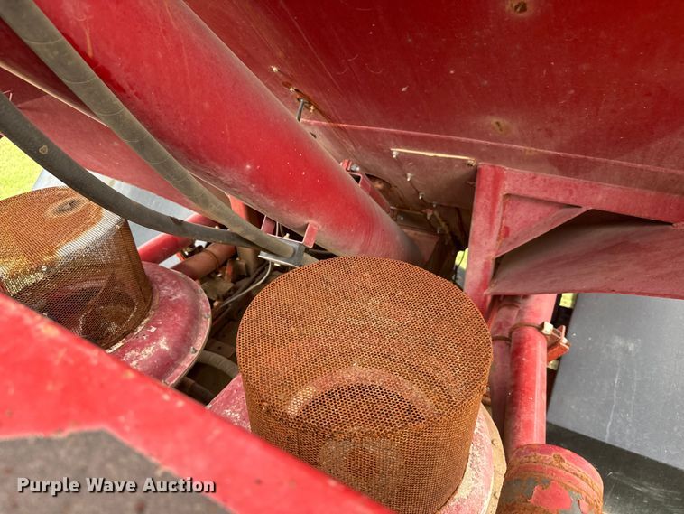 image for item NJ9215 Case IH 4520 Titan spreader