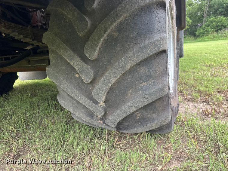 image for item NJ9215 Case IH 4520 Titan spreader