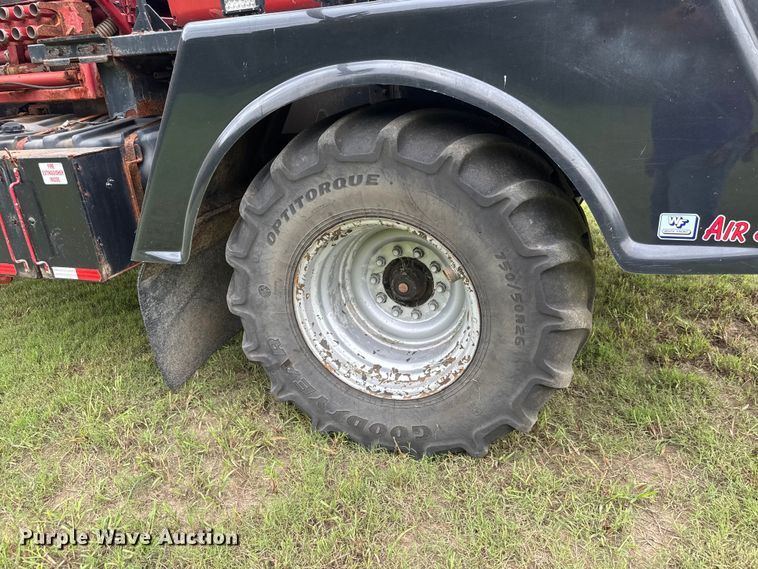 image for item NJ9215 Case IH 4520 Titan spreader