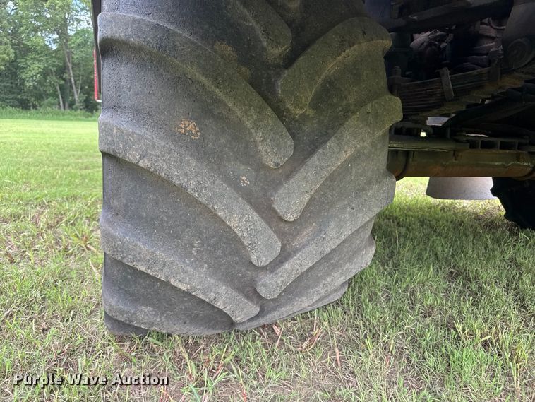 image for item NJ9215 Case IH 4520 Titan spreader