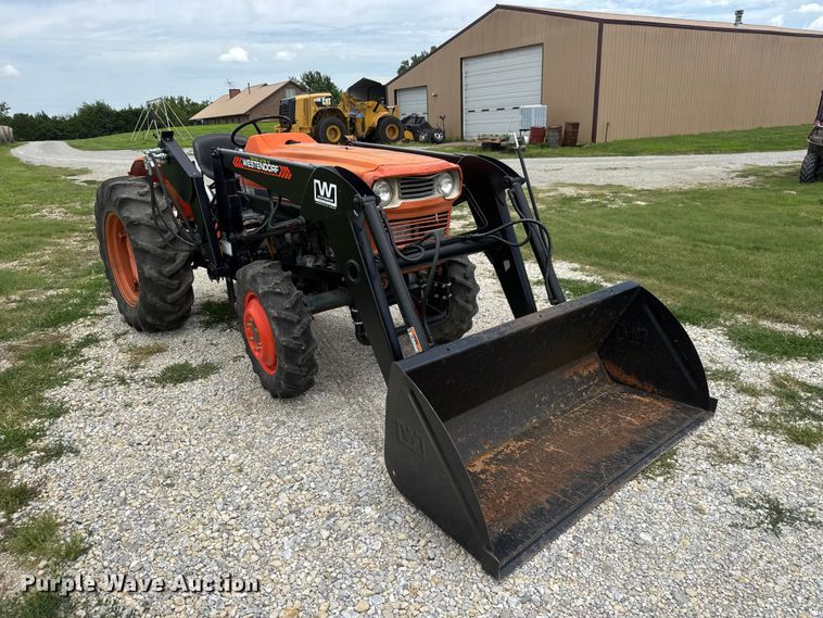 image for item NJ9217 Kubota L295DT MFWD tractor
