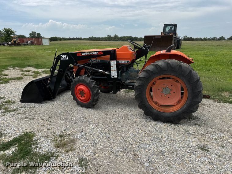 image for item NJ9217 Kubota L295DT MFWD tractor