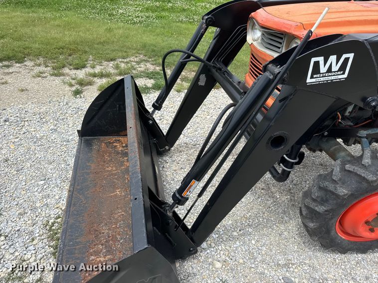 image for item NJ9217 Kubota L295DT MFWD tractor
