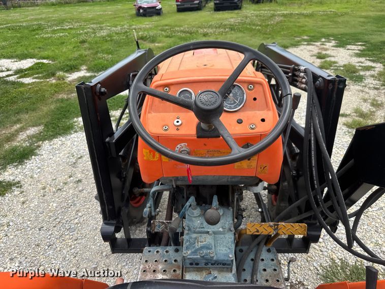 image for item NJ9217 Kubota L295DT MFWD tractor
