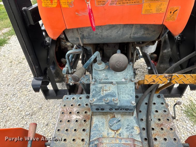 image for item NJ9217 Kubota L295DT MFWD tractor